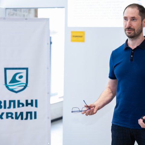 Рік проєкту “Вільні хвилі”: підсумки роботи